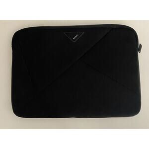 Targus - Debossed Laptop Sleeve Gray/Black, 15.5"L x 11"H